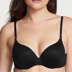 NEW WITH TAGS Incredible by Victoria’s Secret Black Perfect Shape Bra